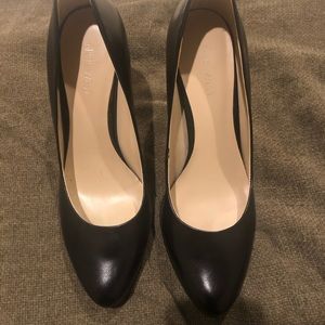 Women’s Black Nine West Pump - Size 8